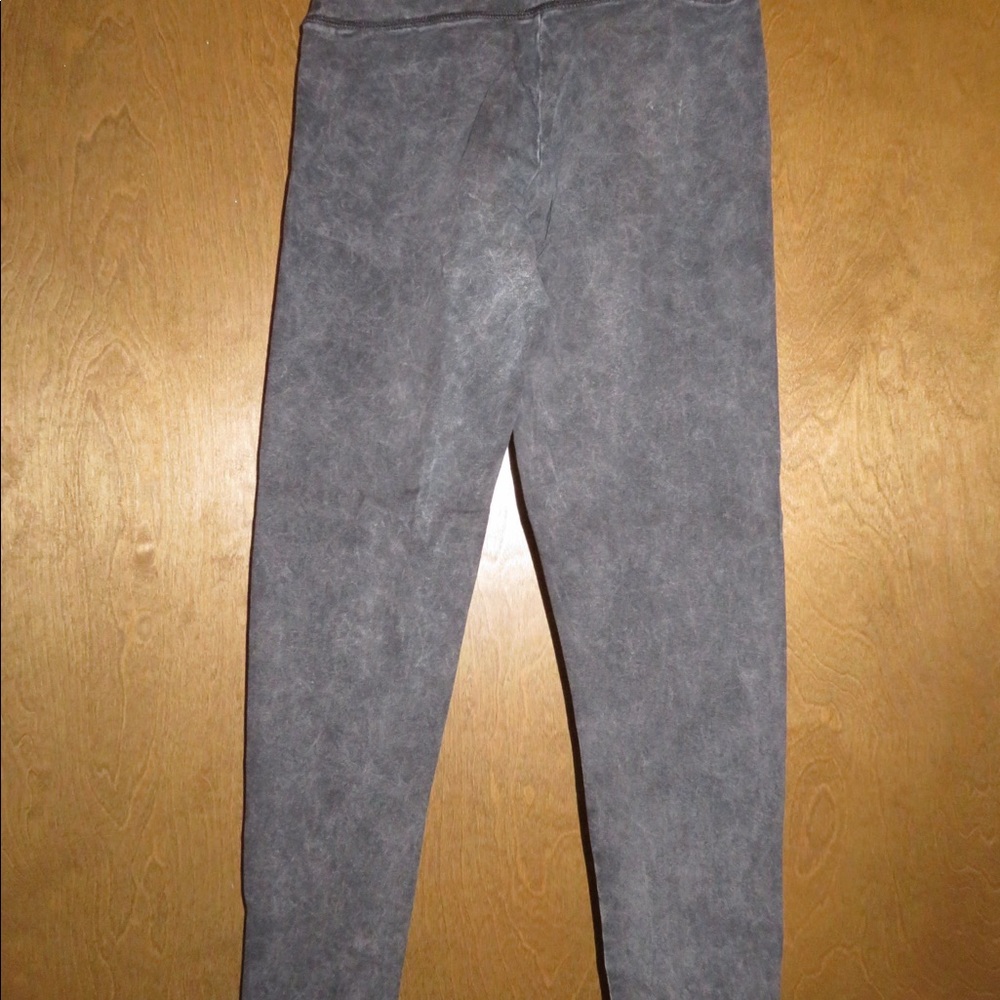 Distressed Wash Yoga Pants